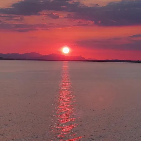 Renata Tramonto Sul Mare